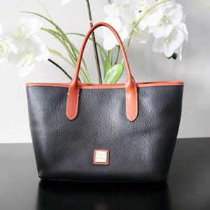 Dooney & Bourke Purse